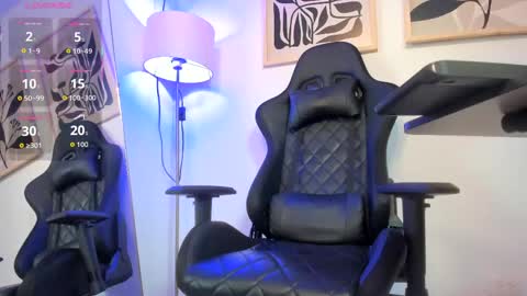 justin_payn14 online show from May 30, 3:54 pm