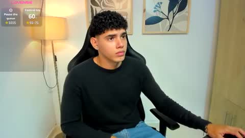 justin_payn14 online show from July 23, 2:14 pm