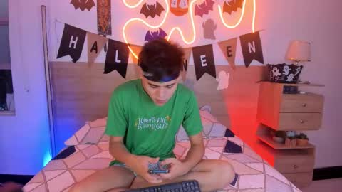 Justin online show from October 24, 12:39 pm