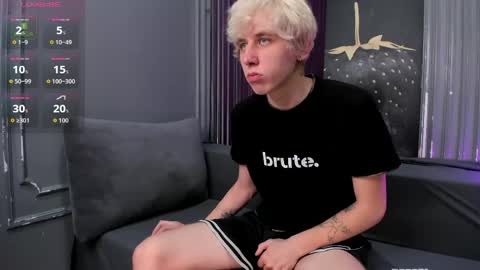 justTEEN online show from May 16, 10:36 am