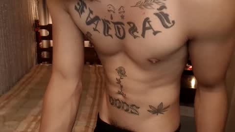 justine_hunk online show from June 10, 6:12 am