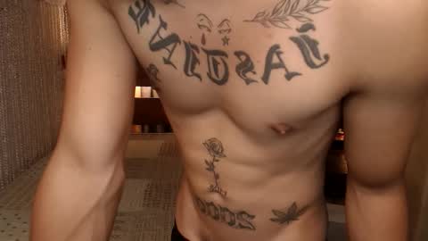justine_hunk online show from June 2, 7:21 am