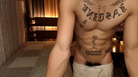 justine_hunk online show from February 2, 5:10 am