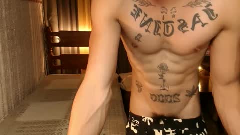 justine_hunk online show from March 9, 5:22 am