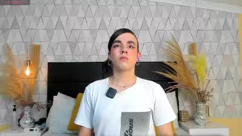 Justine online show from March 18, 3:12 am