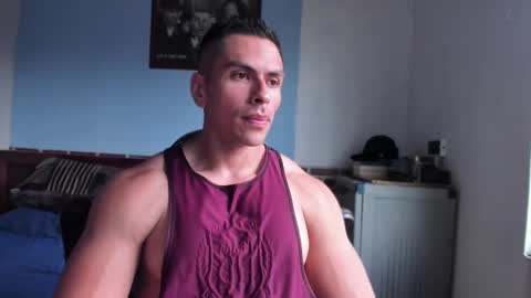 Snapshot of justinkart chatting on February 10, 4:47 pm justinkart online show from February 10, 4:47 pm