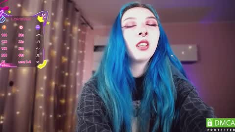 Snapshot of justmeowgirl chatting on October 16, 4:23 am justmeowgirl online show from October 16, 4:23 am