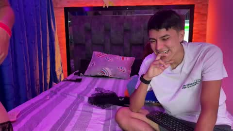 Snapshot of juva_ chatting on September 29, 3:38 am Juan and friends online show from September 29, 3:38 am