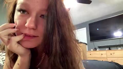 k1nkky1one online show from April 12, 8:57 pm