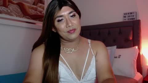 KIM  online show from November 3, 10:11 pm