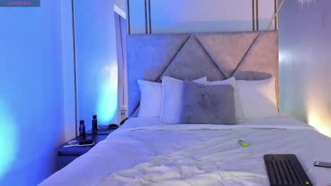 Katy online show from April 8, 8:45 pm