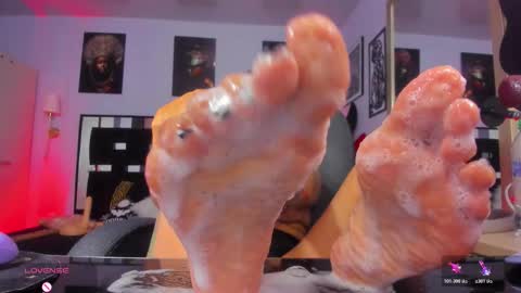 Kadarah online show from November 15, 6:53 pm