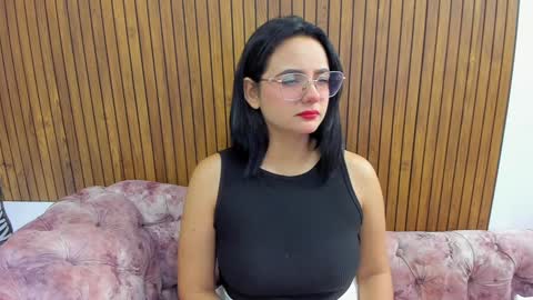 Snapshot of kae_styles chatting on January 29, 7:53 pm Kyelie online show from January 29, 7:53 pm