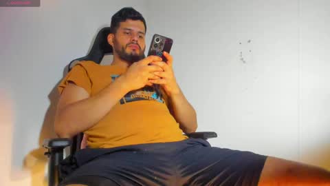 kael_cassian online show from May 26, 10:21 am