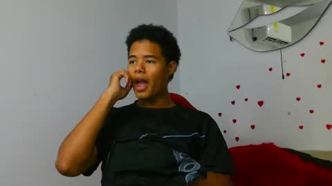 kael_fox online show from April 14, 7:28 pm