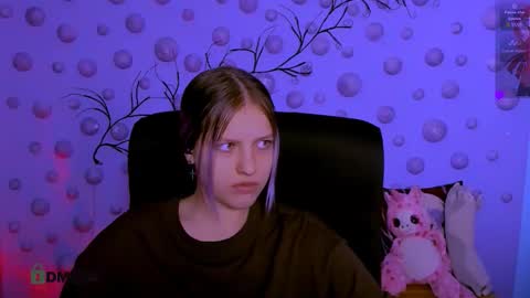 kaela_spell_ online show from March 13, 10:51 am