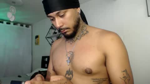 Snapshot of kaelsantos chatting on October 16, 3:00 pm online show from October 16, 3:00 pm