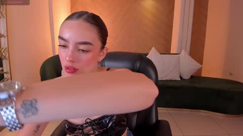 Snapshot of kaiaferreira chatting on February 17, 12:05 pm Kaia Ferreira online show from February 17, 12:05 pm