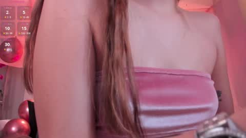 Snapshot of kaiaferreira chatting on February 14, 1:18 pm Kaia Ferreira online show from February 14, 1:18 pm