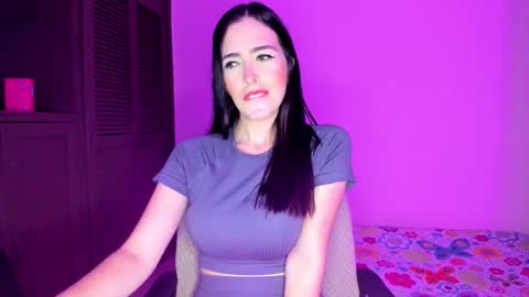 kaiahmont online show from November 25, 9:24 pm