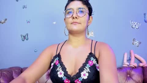 kaira_mosse_ online show from November 2, 2:28 pm