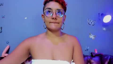 kaira_mosse_ online show from March 11, 12:30 pm