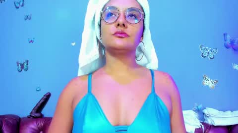 kaira_mosse_ online show from May 21, 11:50 am