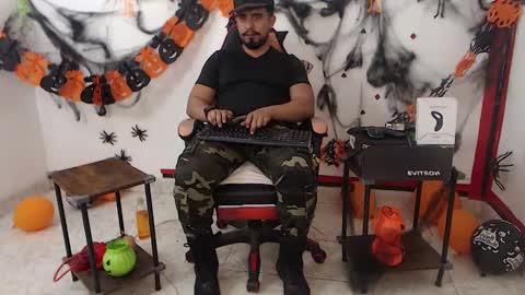 Kaleth online show from November 2, 5:40 am