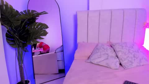 Kali Bloom  online show from March 17, 10:26 pm