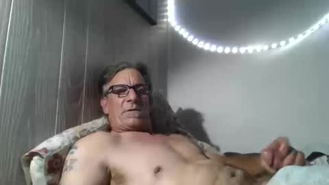 Snapshot of kalifornia91666 chatting on October 16, 11:03 pm kalifornia91666 online show from October 16, 11:03 pm