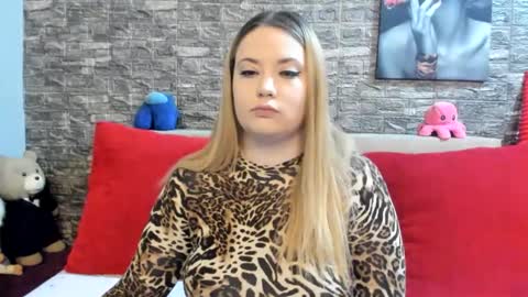 kalindahot online show from January 14, 7:11 pm