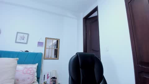 Kamilalopez online show from March 21, 8:13 pm