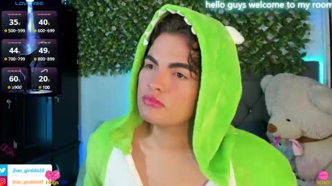 Snapshot of kami_22 chatting on February 13, 8:17 am camilo  independent model online show from February 13, 8:17 am