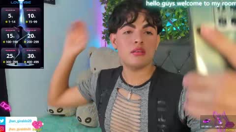 Snapshot of kami_22 chatting on January 22, 7:25 am camilo  independent model online show from January 22, 7:25 am