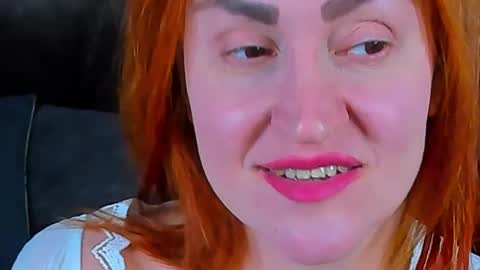 kamilahot25 online show from October 6, 6:26 pm