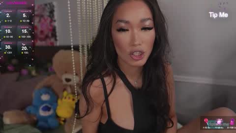 Snapshot of kamilee__xo chatting on September 17, 3:26 pm kamilee__xo online show from September 17, 3:26 pm