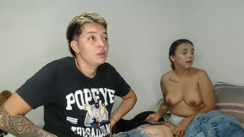 kammy   y   camila online show from March 24, 12:27 am