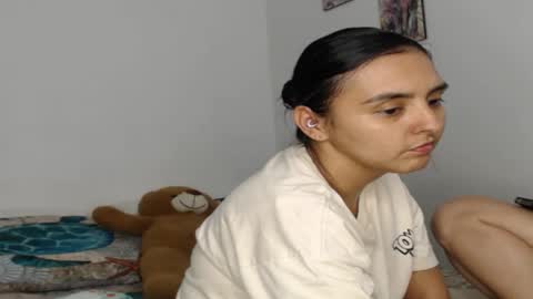 kammy   y   camila online show from February 11, 1:20 am