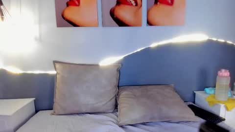 kandyfrees online show from September 25, 12:12 pm