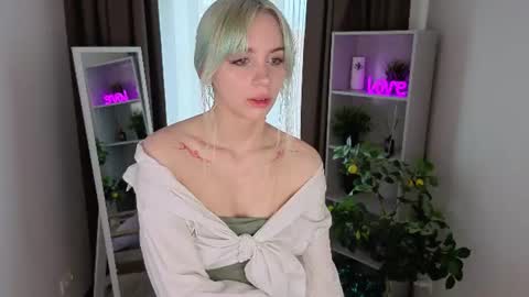 Alice online show from June 25, 3:36 am