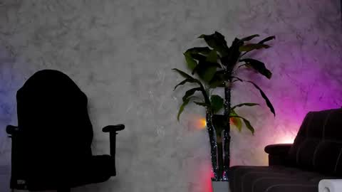 Emma online show from October 15, 4:05 am