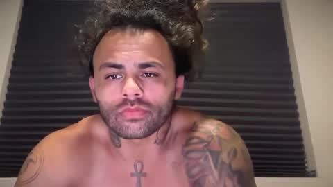 kaptanhook9 online show from April 11, 9:46 am