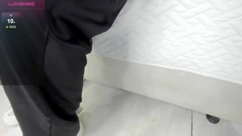 Karely online show from March 22, 3:27 pm