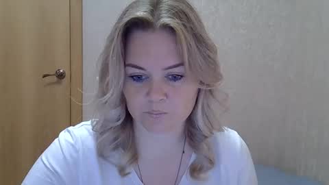 karennelsonx online show from September 19, 2:10 pm