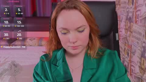 Snapshot of kari_lunna chatting on February 6, 9:43 am Karoline online show from February 6, 9:43 am