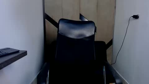 karina_aurora online show from February 11, 5:58 am