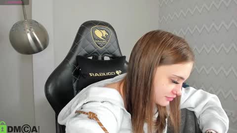 karina_broks online show from December 2, 9:29 am