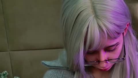 Karina Hayes online show from December 29, 4:59 am