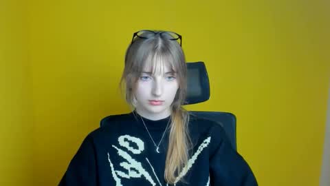 Karla online show from September 17, 11:02 am