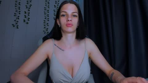 karla_lim online show from June 6, 7:03 am